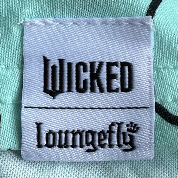 Loungefly WICKED Unisex Ringer Graphic Tee Shirt Size S 2X 3X NWT Elphaba Glinda - Picture 9 of 10
